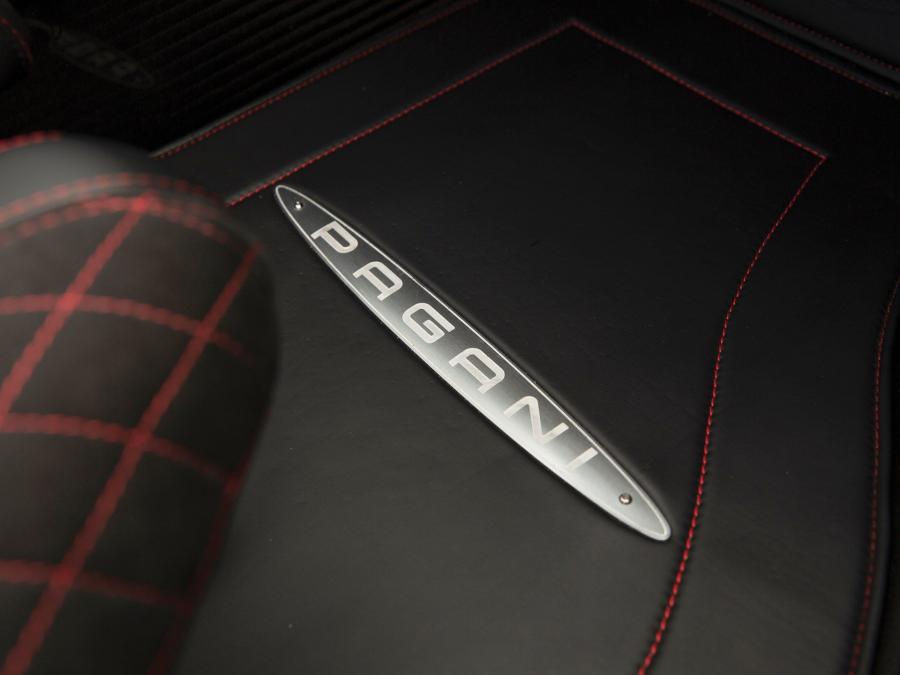 Детали интерьера Pagani Zonda Aether (76131) 2017 года  (фото 43 из 50)